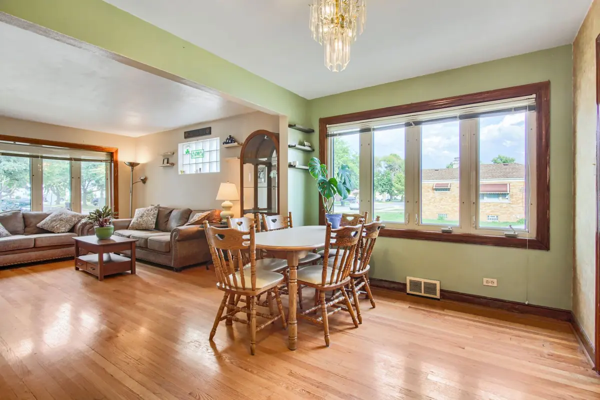 3901 W 107th Street