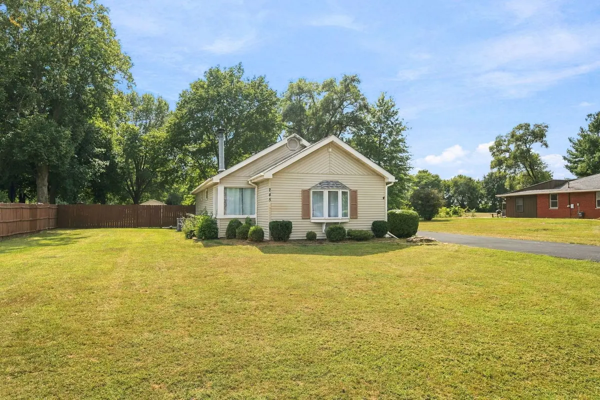 245 W Southmor Road