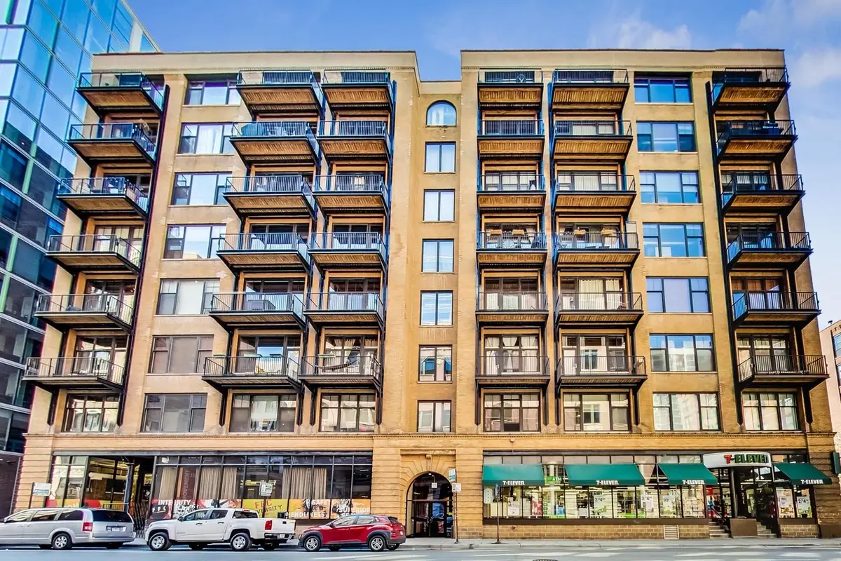 625 W Jackson Boulevard