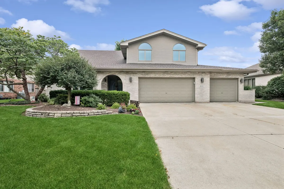 8122 Hampton Drive