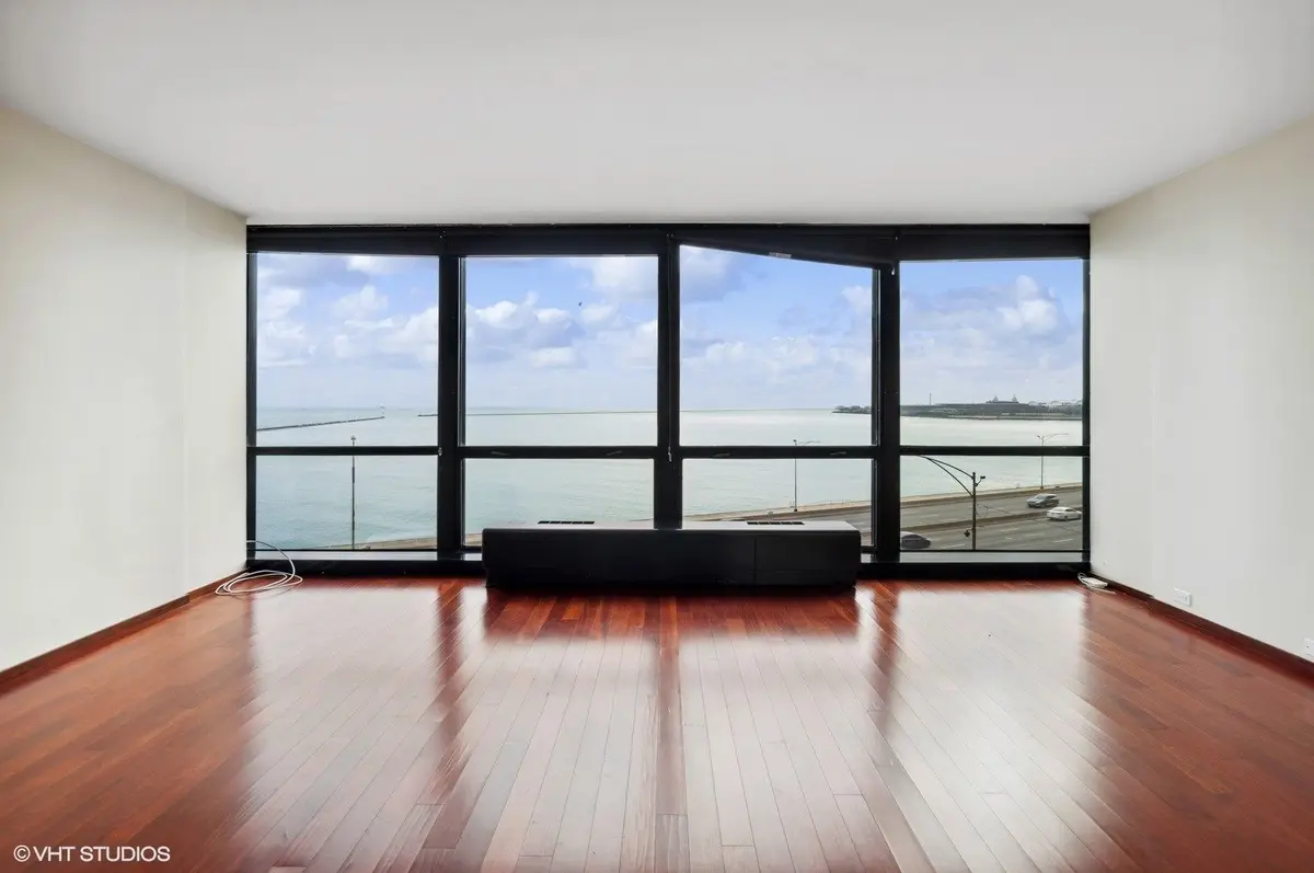 900 N Lake Shore Drive