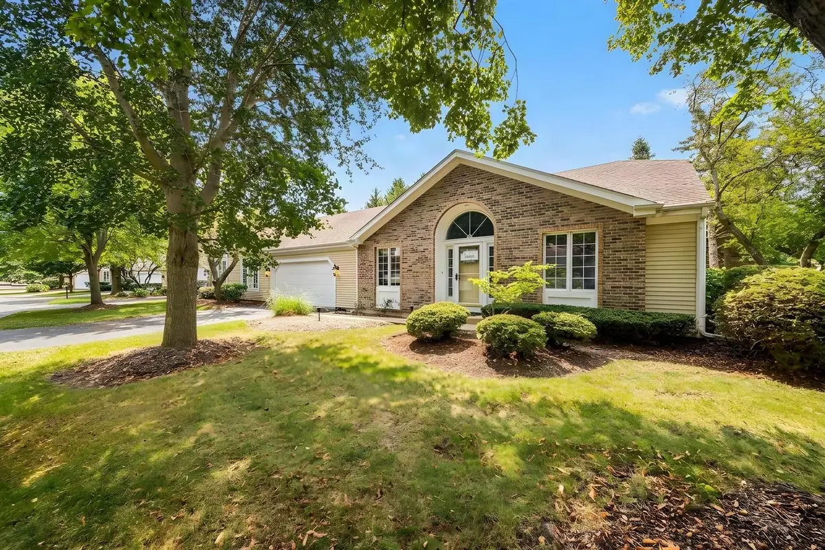 281 Governors Lane