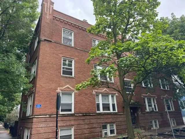 4157 N Wolcott Avenue