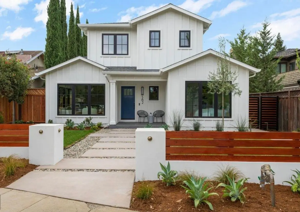 562 Palm Avenue