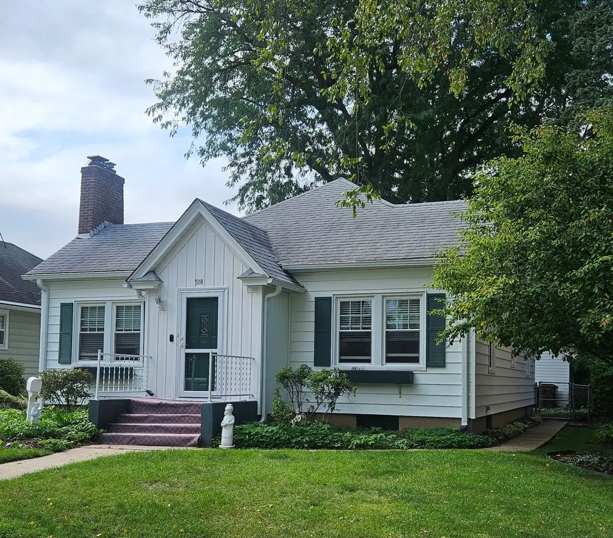 518 ROBERT Avenue