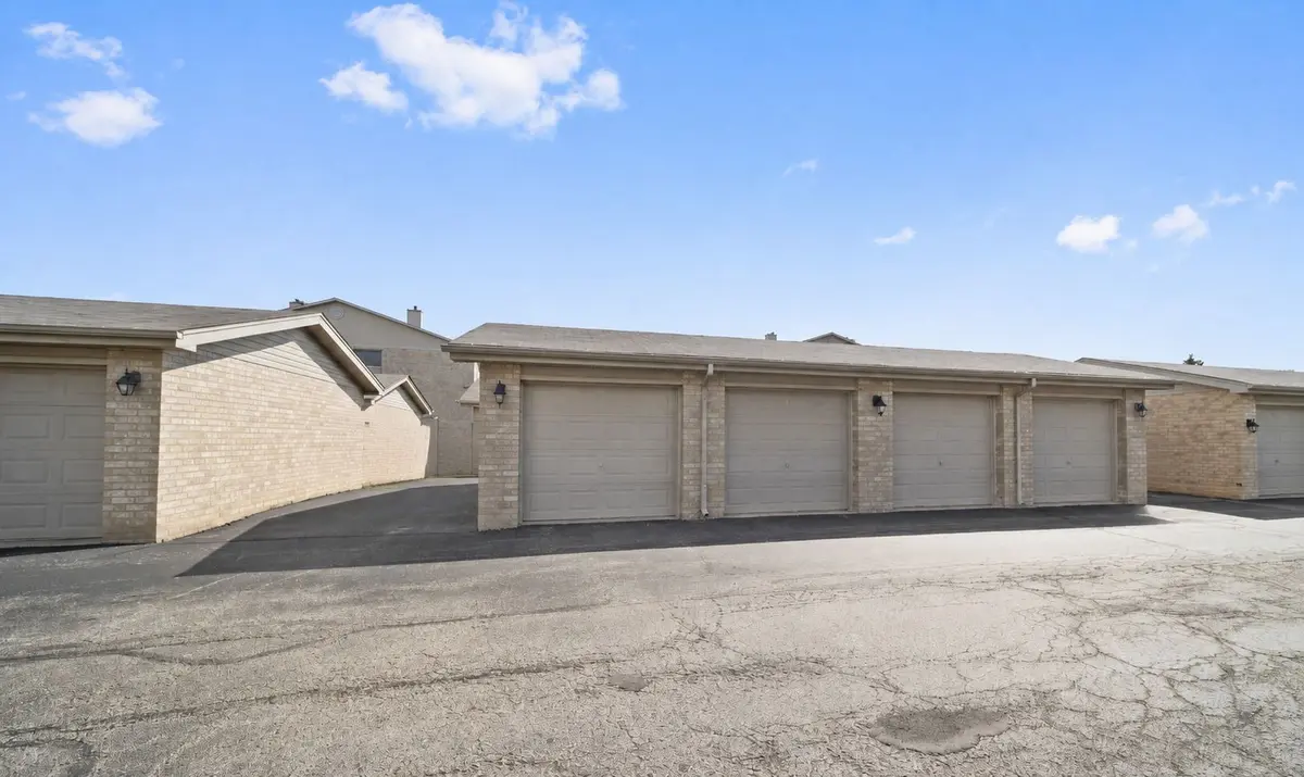 13950 E Leamington Drive