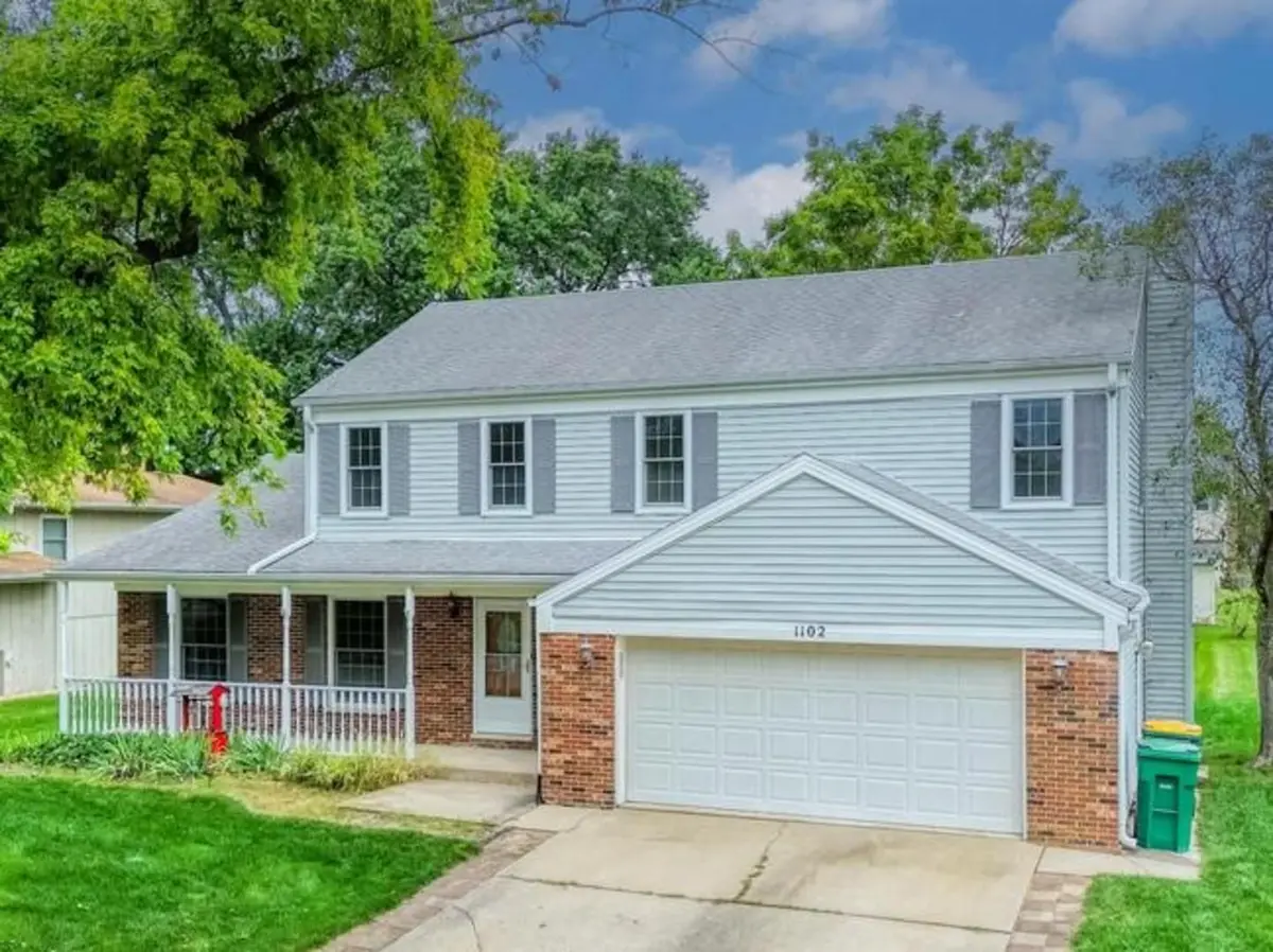 1102 Country Drive