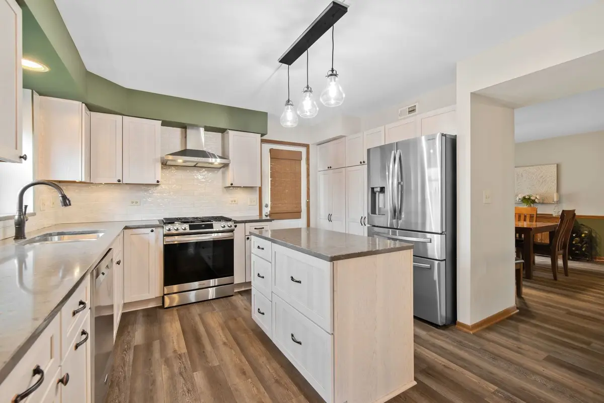 5 Beaver Creek Court