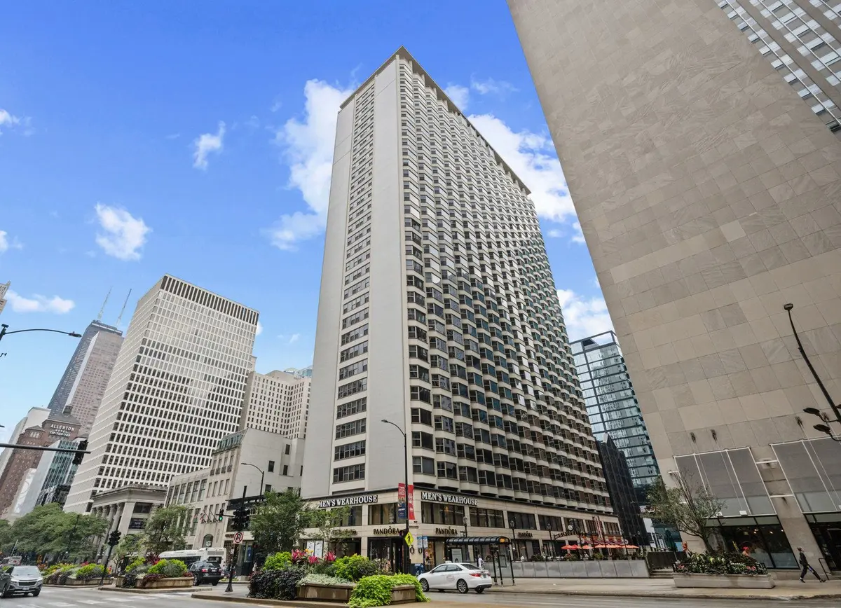 535 N Michigan Avenue