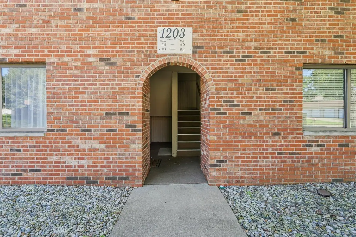 1203 Dean Drive