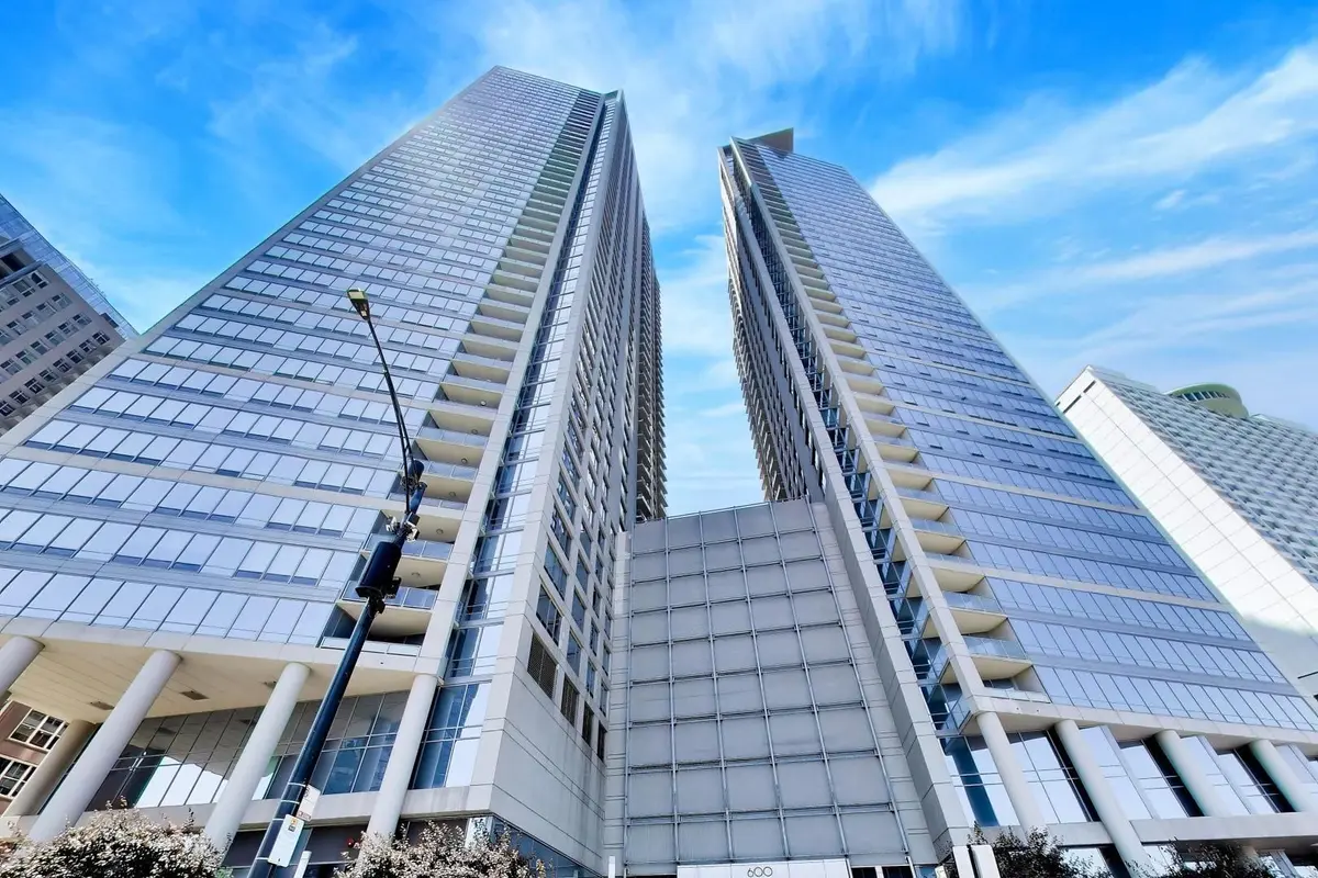 600 N LAKE SHORE Drive