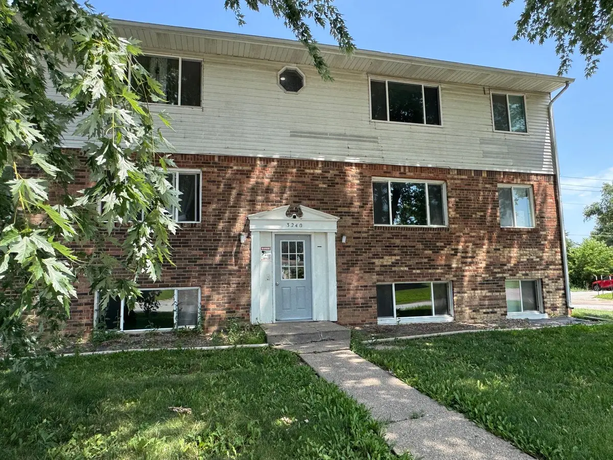3240 Heatherton Drive