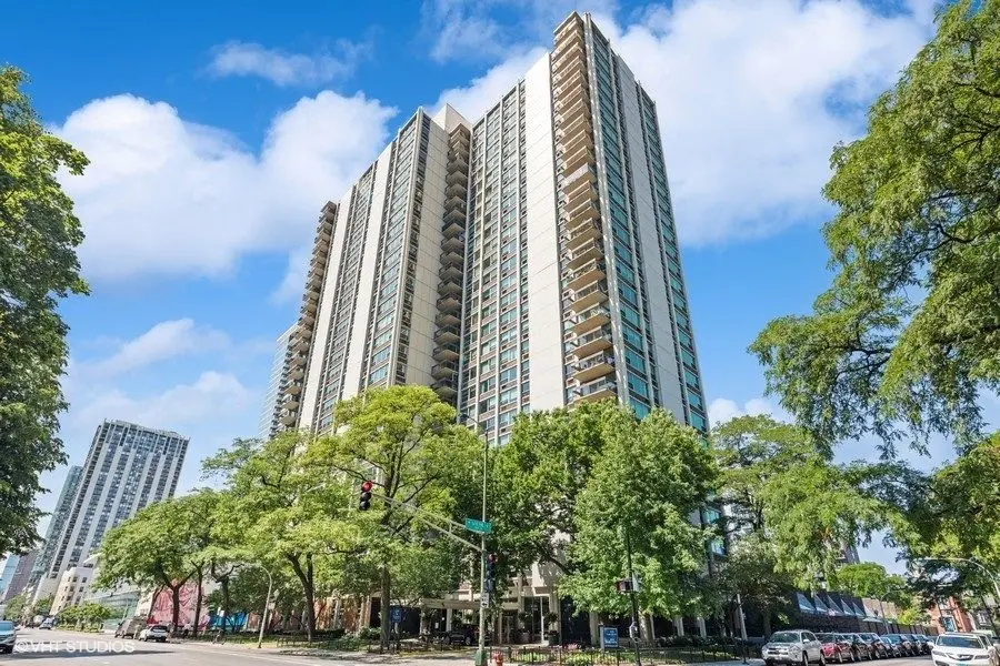 1255 N SANDBURG Terrace