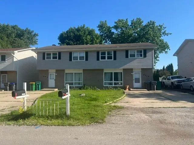 9905 W Oak Forest Drive