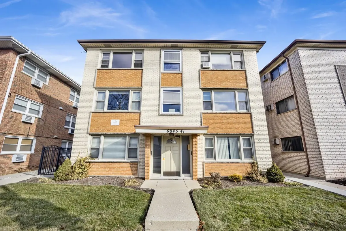 6845 N NORTHWEST Highway