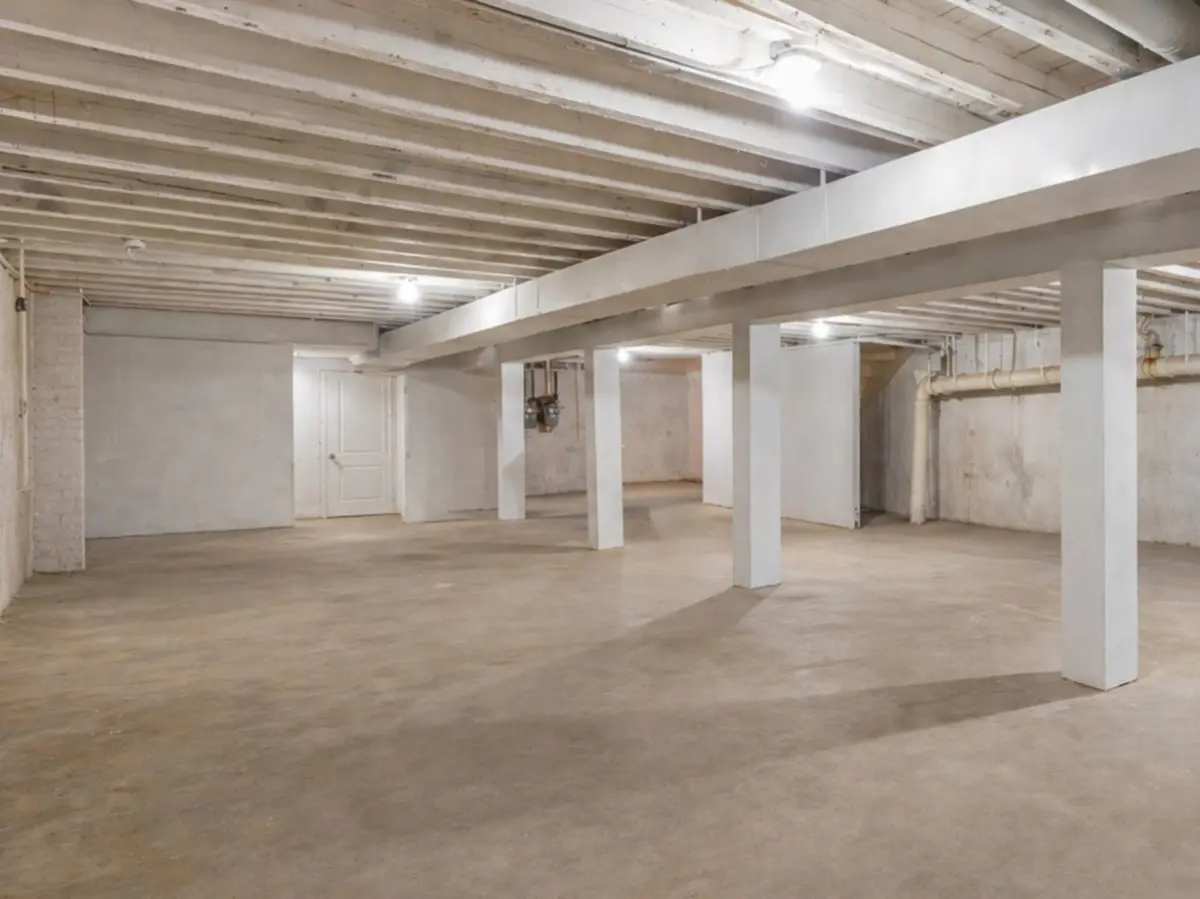 2552 W 59th Street