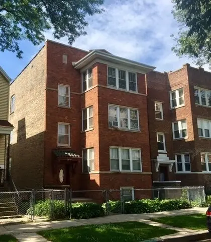 2439 W Gunnison Street