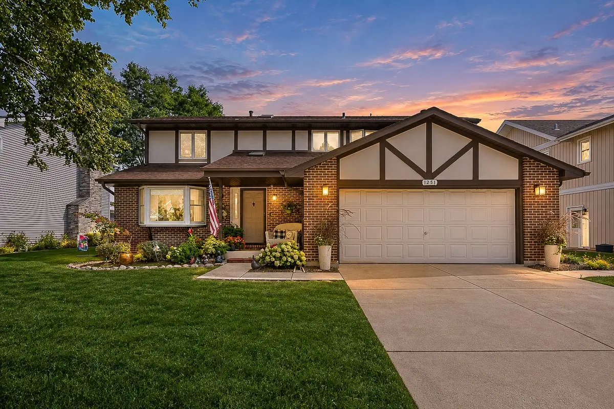 1251 N Scarlet Drive