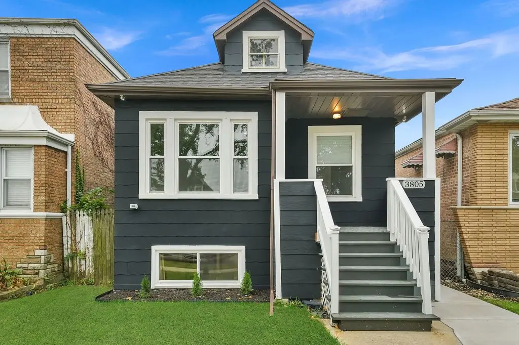 3805 W 63rd Place