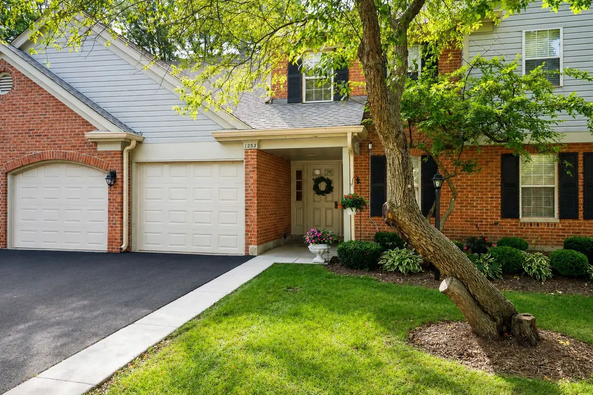 1253 Beechwood Court