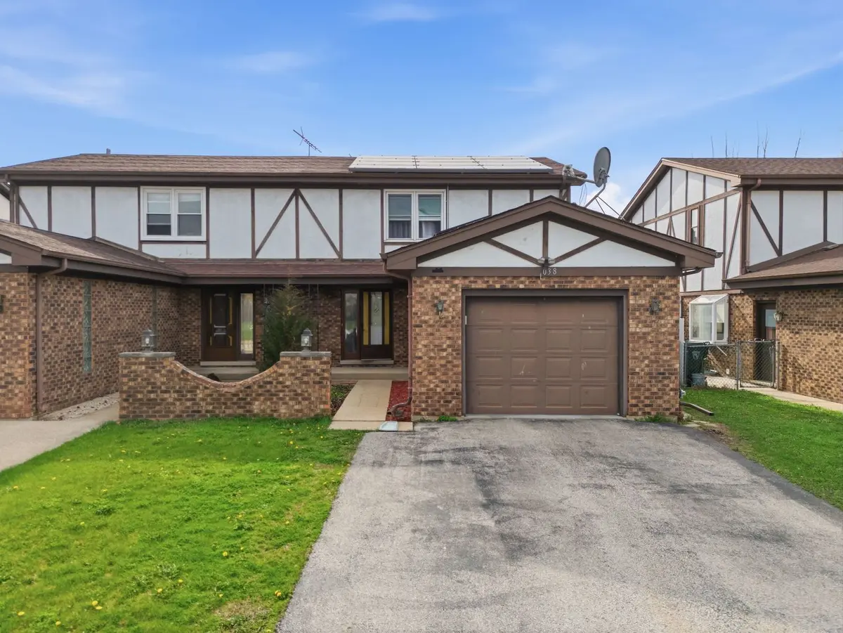 1038 S Hunt Club Drive