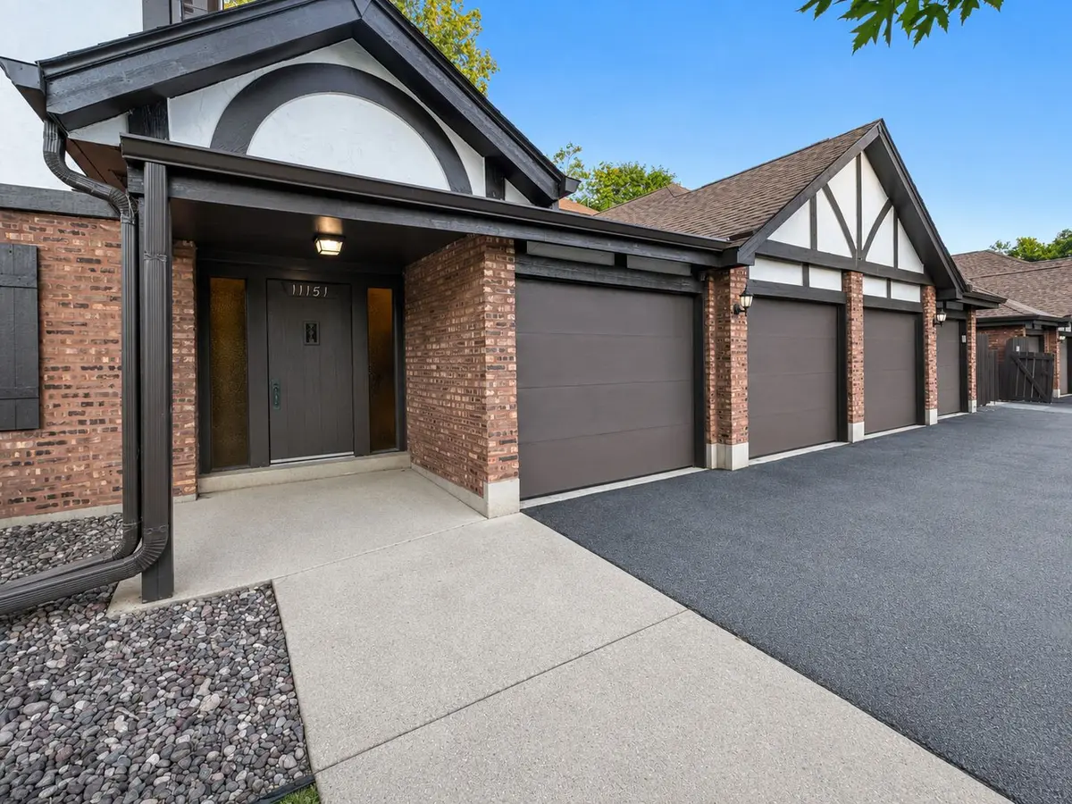 11151 Cottonwood Drive