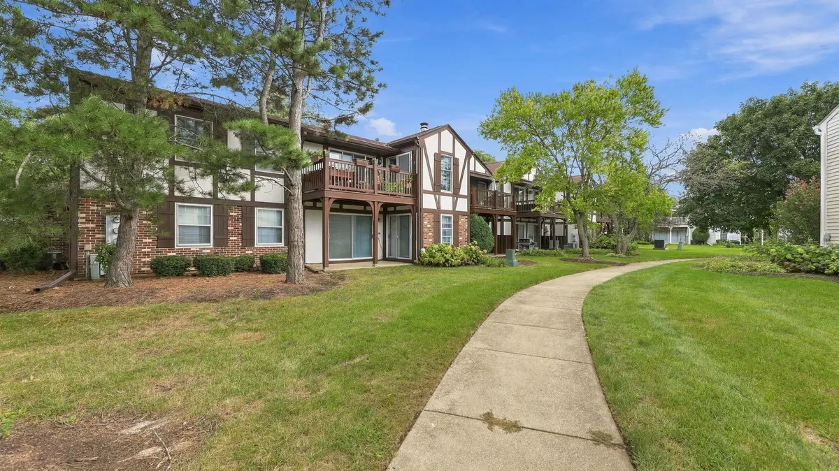 2158 Lancaster Circle