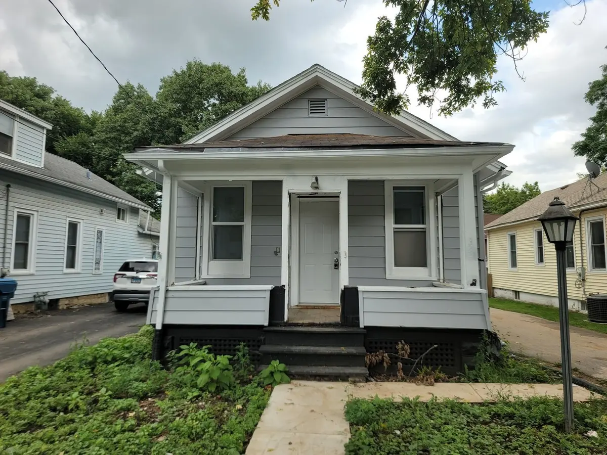 322 Hinman Street