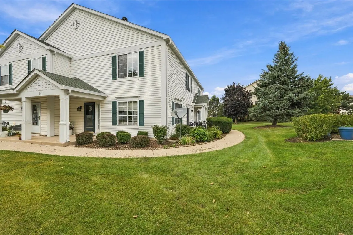 689 Fieldcrest Drive