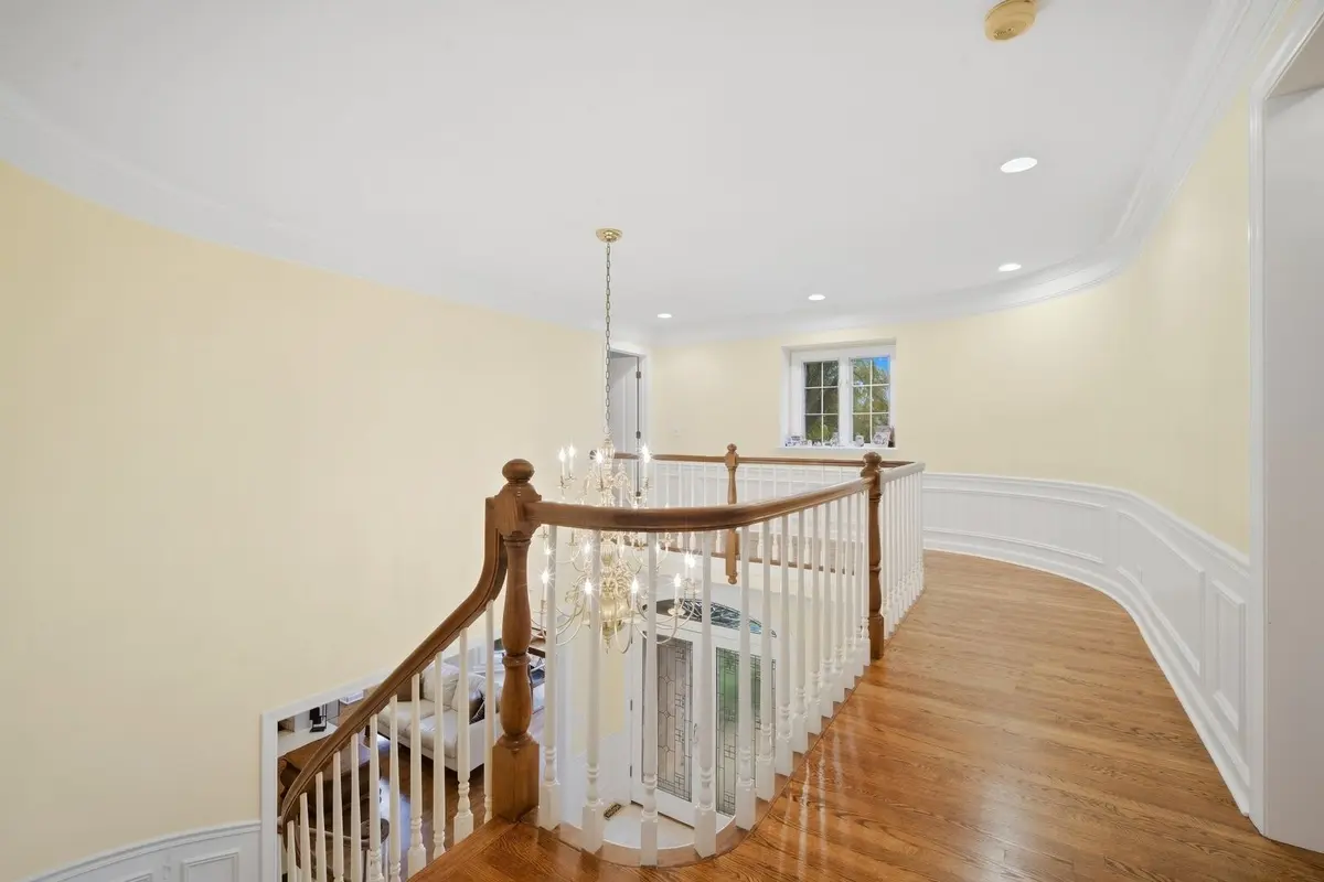 4 S Wynstone Drive