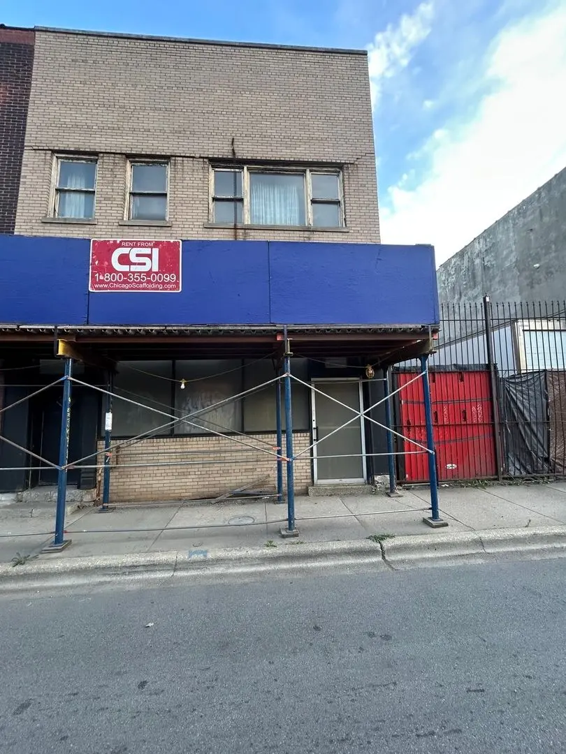 735 W 47th Street