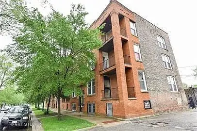 1419 E 68th Street