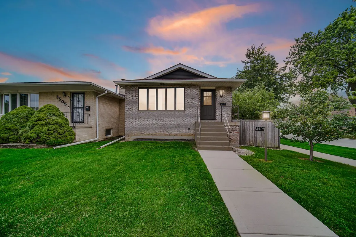 3501 Sarah Street
