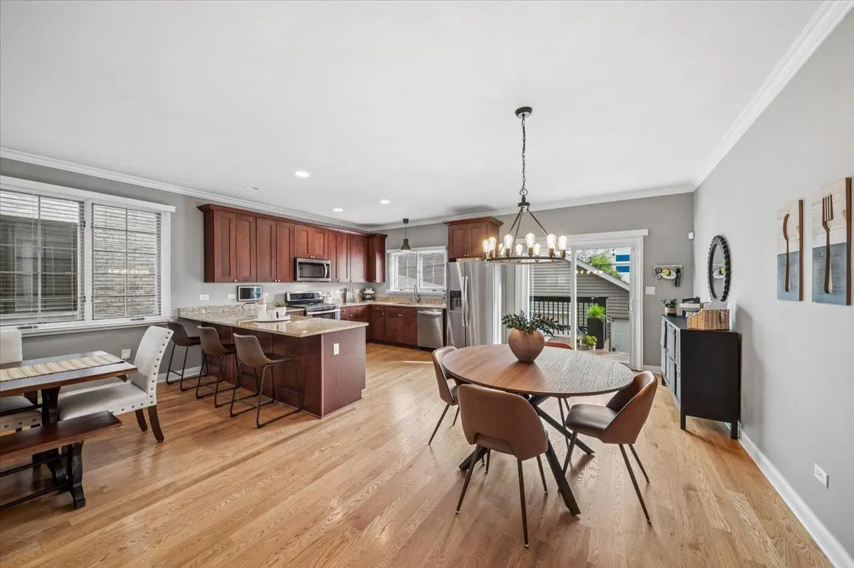 6829 W 64th Place