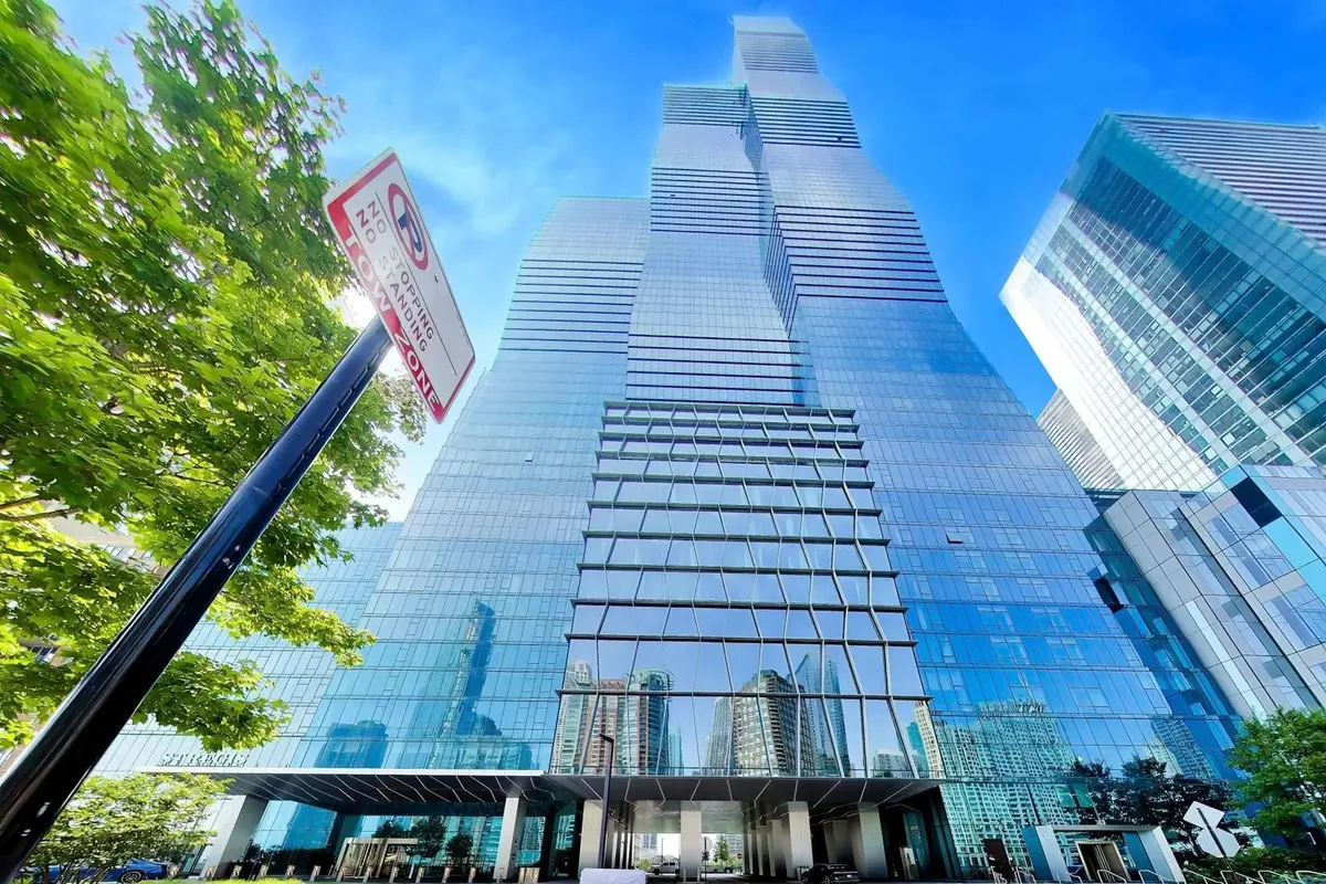 363 E Wacker Drive