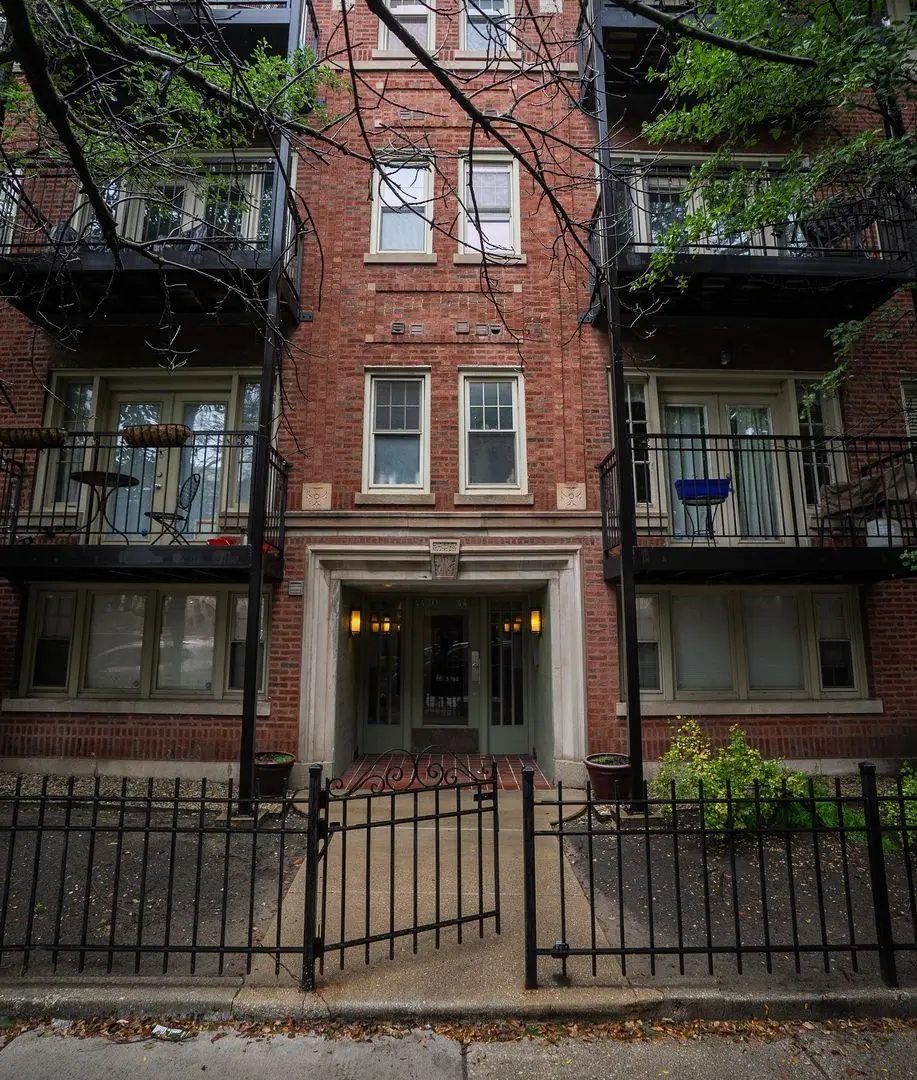 4420 N Ashland Avenue