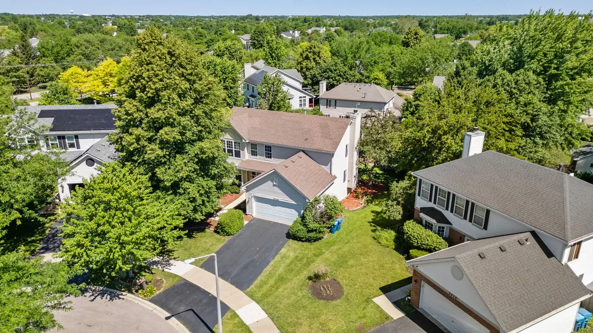 2462 Green Valley Court