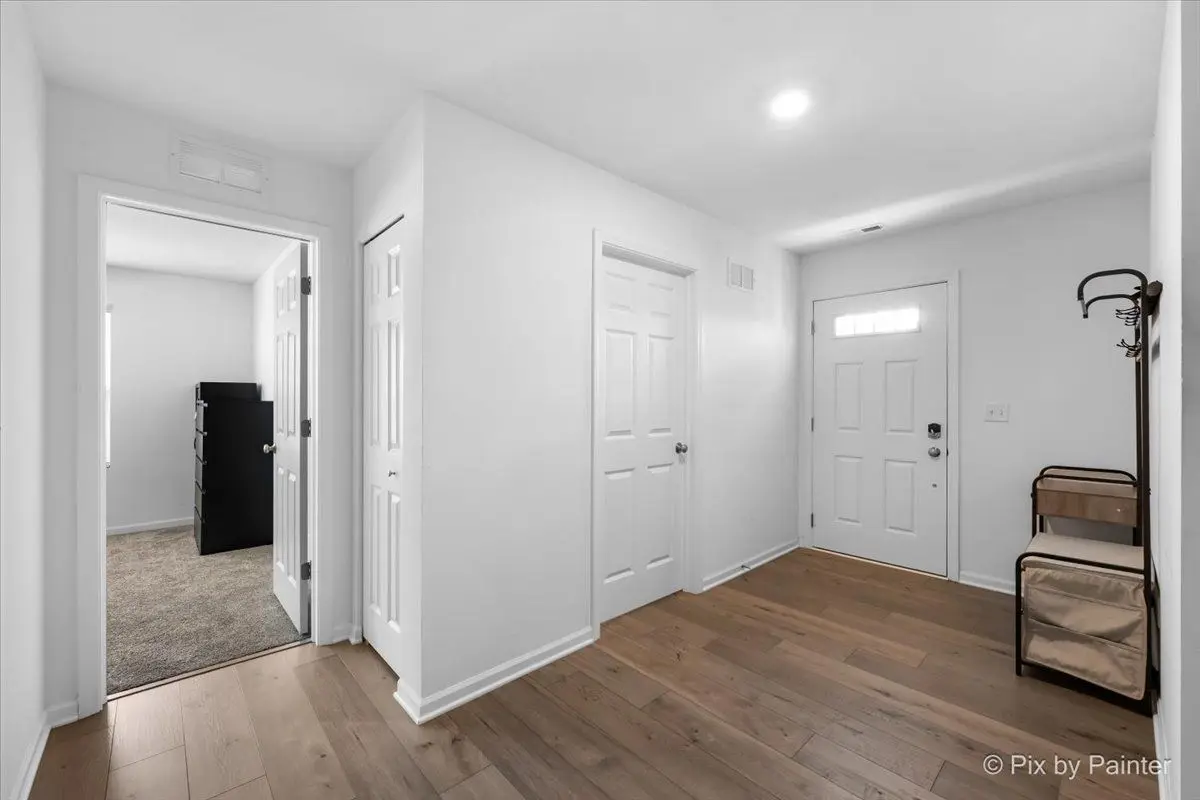 466 Comstock Road