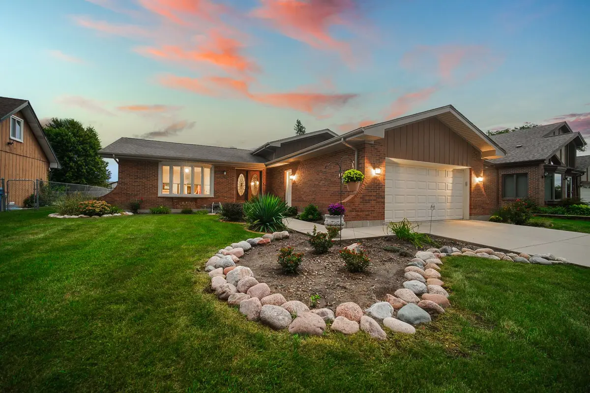 1105 N Itasca Road