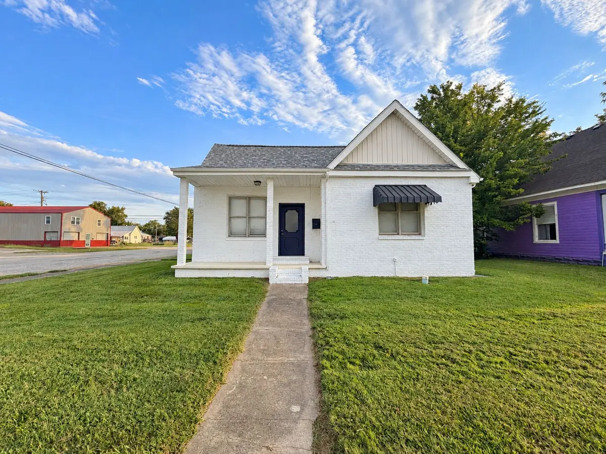 1101 E 5th Street