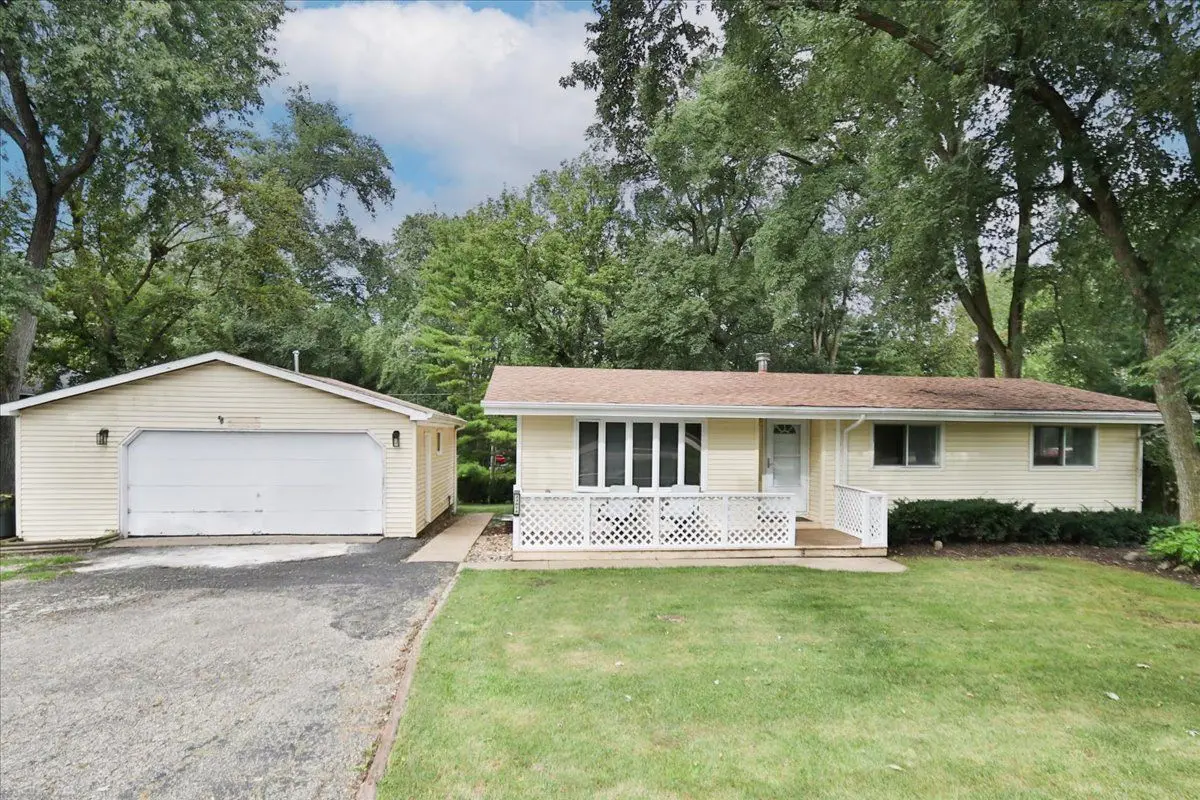 23874 N Echo Lake Road