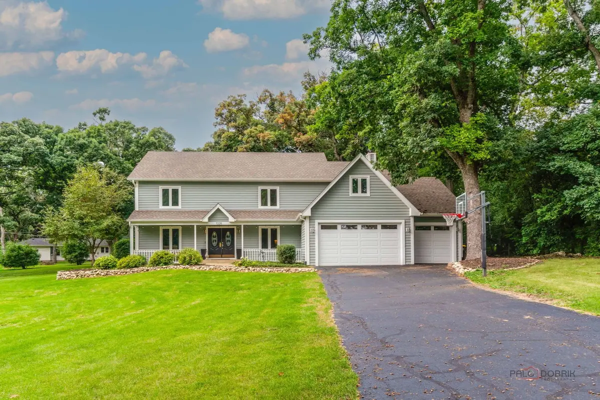 7225 Red Oak Drive