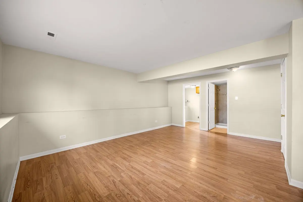 239 Willow Road