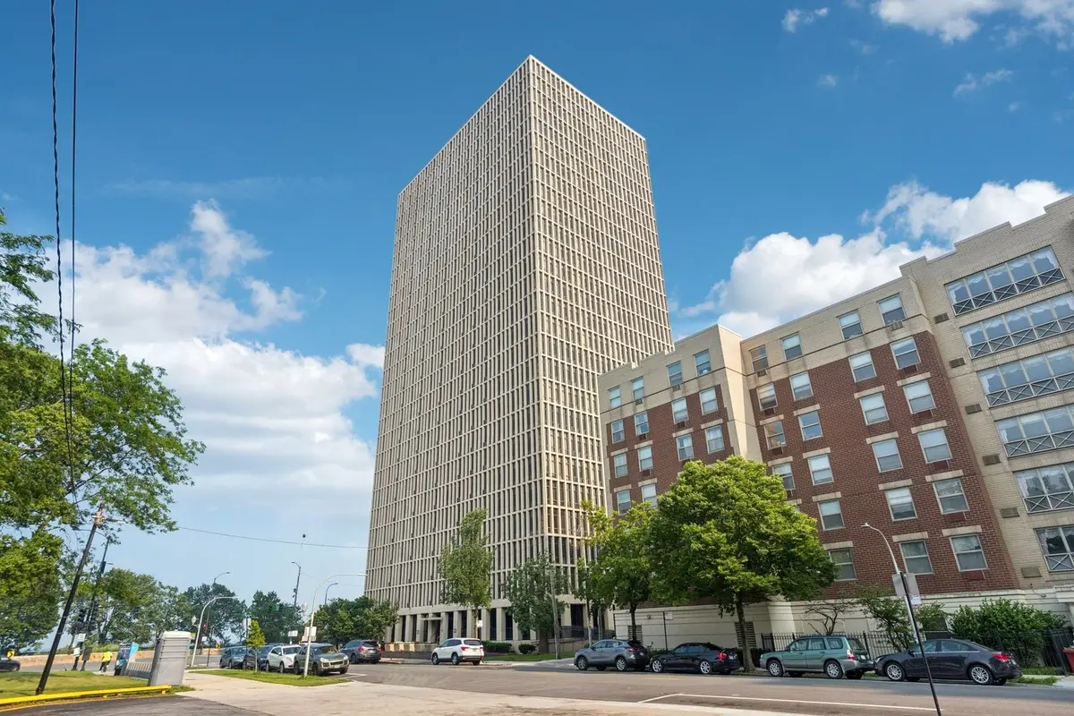 6700 S South Shore Drive