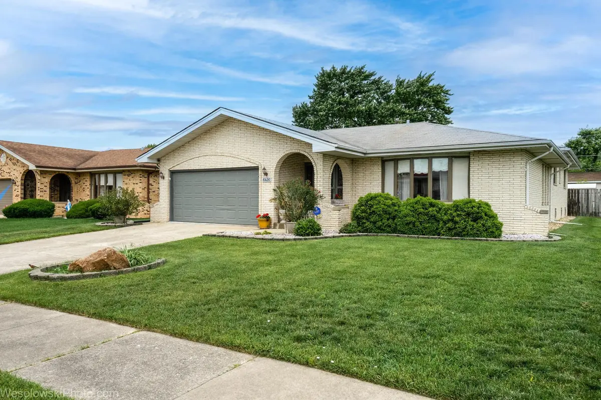 6426 W 84th Place