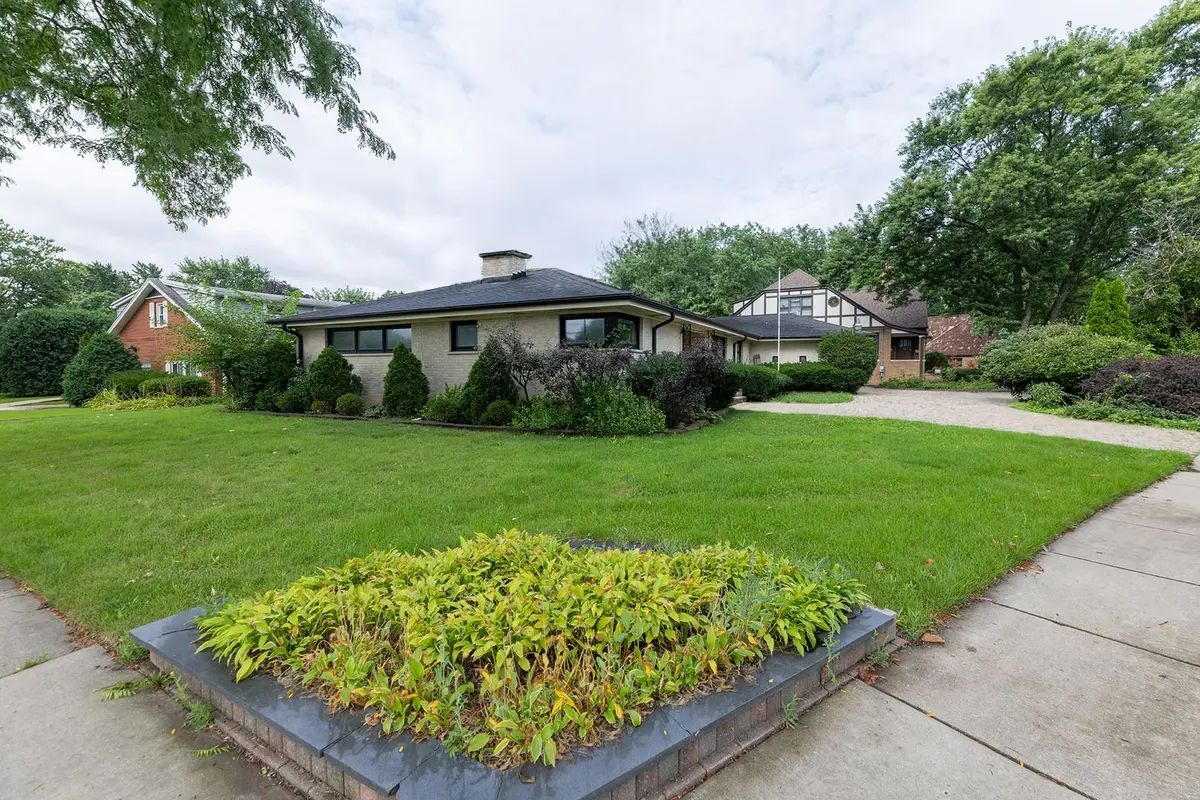 1501 W TALCOTT Road