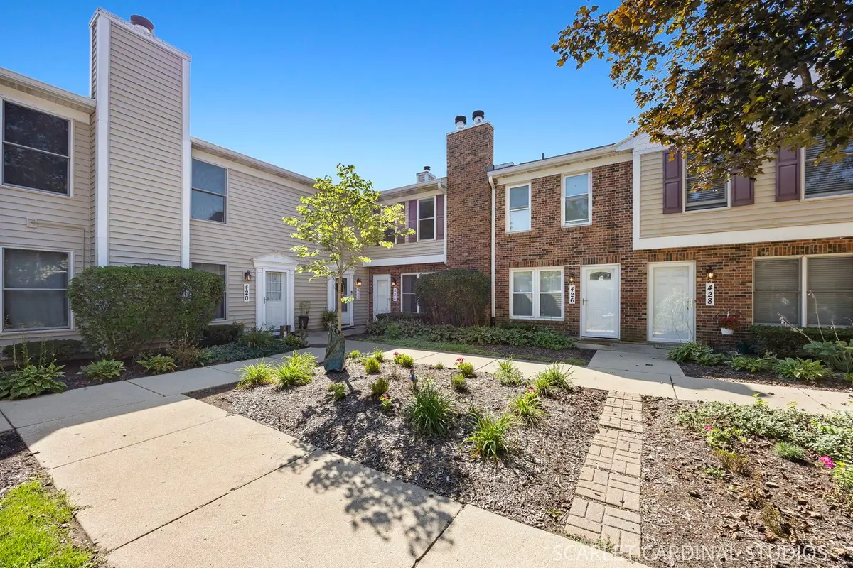 424 Kensington Court