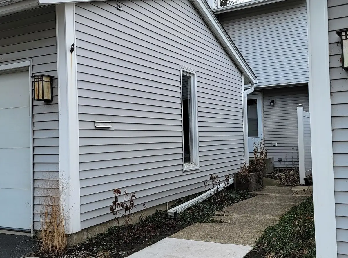 527 WINSTON Lane