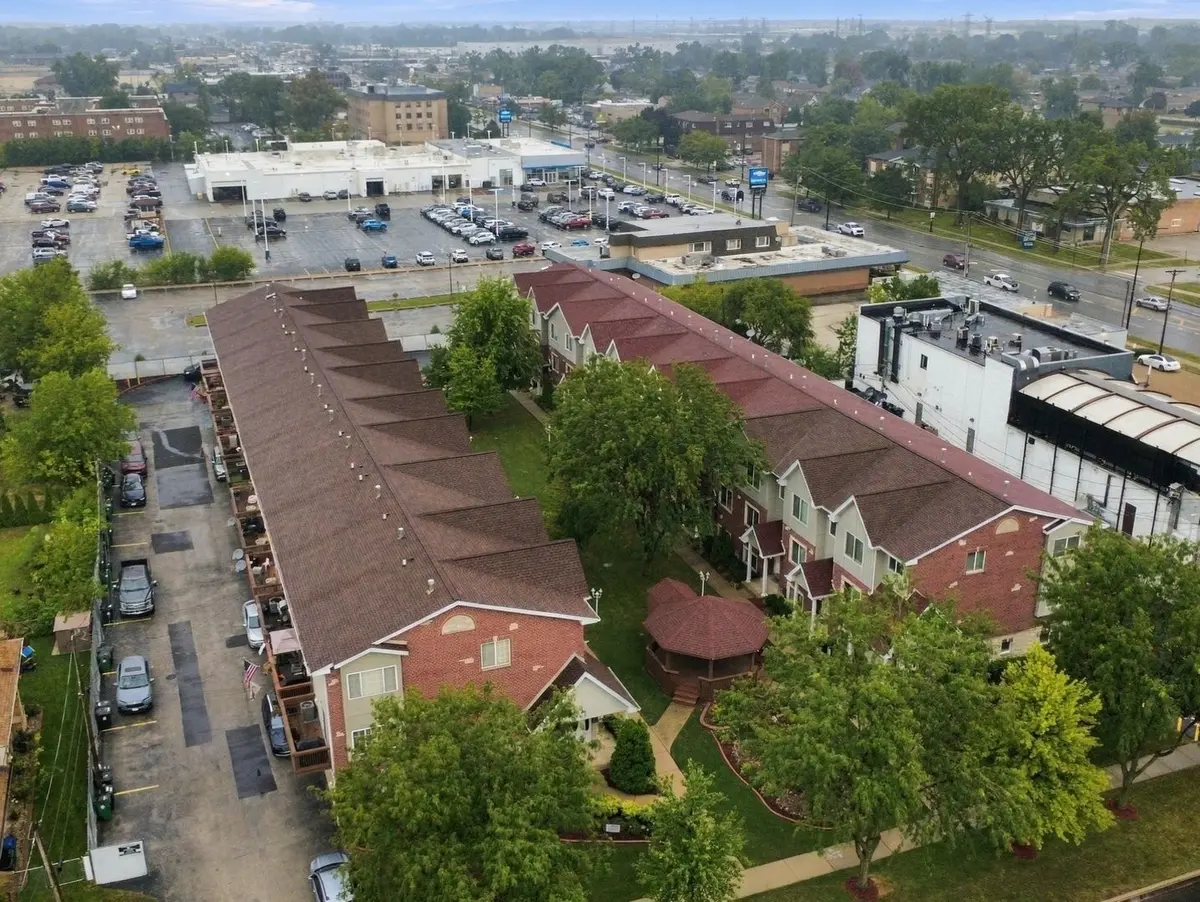 7204 W 83rd Street