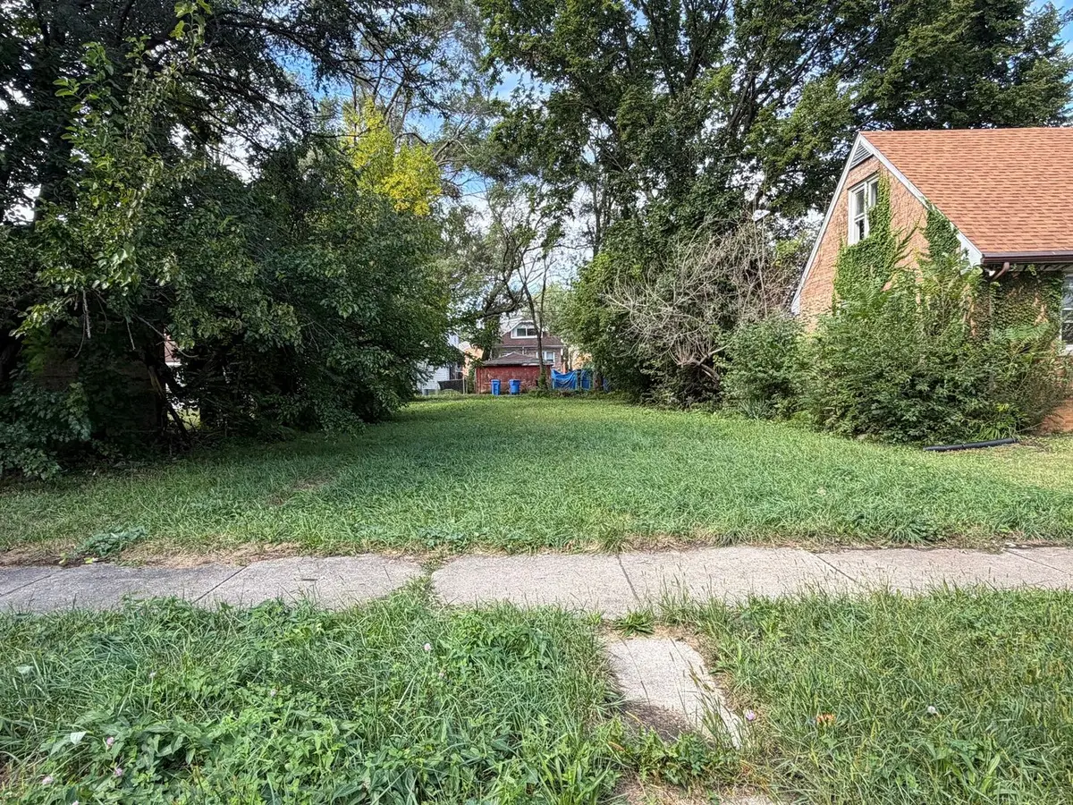 1342 W 110th Place